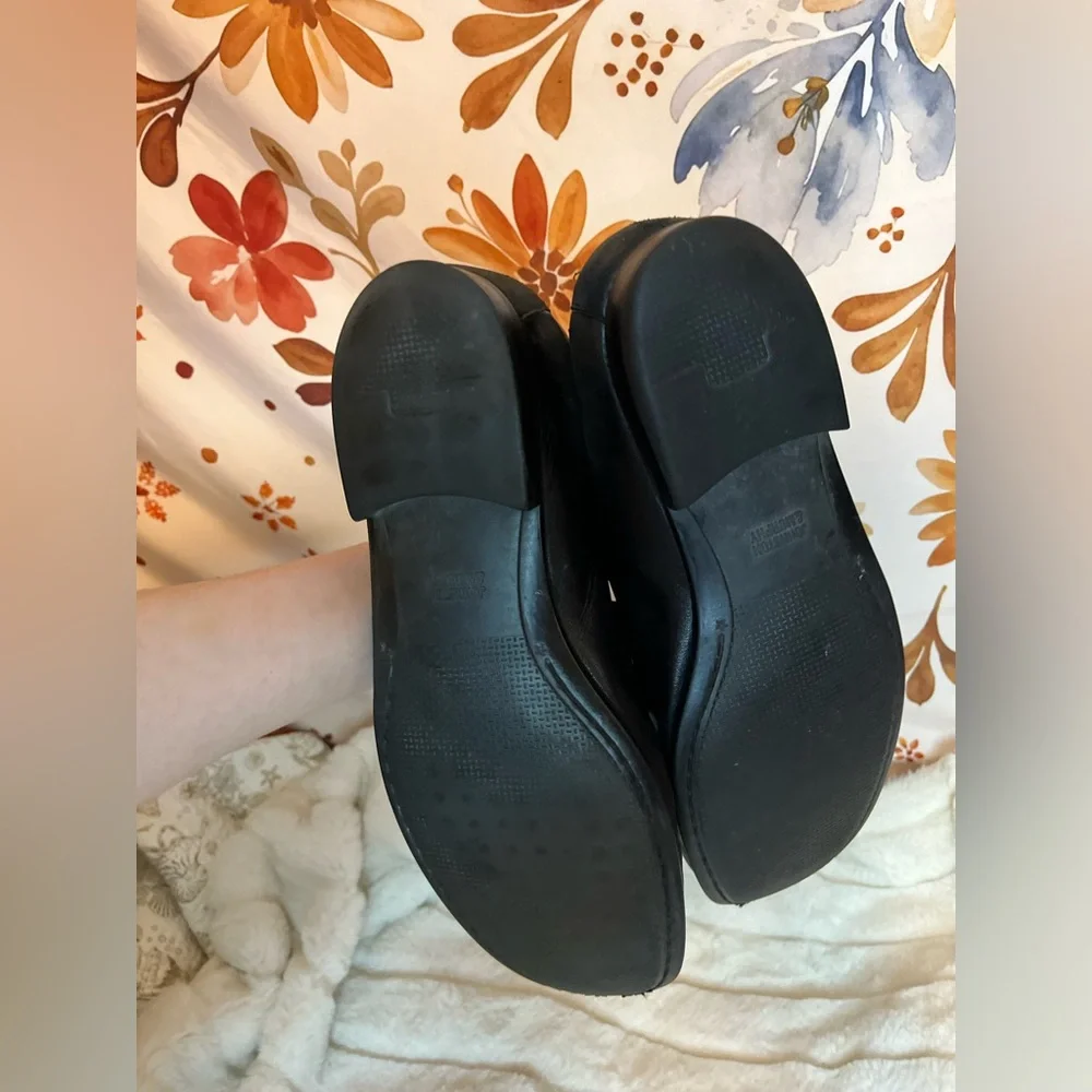 Johnston & Murphy Sheepskin Mens 10.5M Classic Simple Loafer Black Slip On NYC